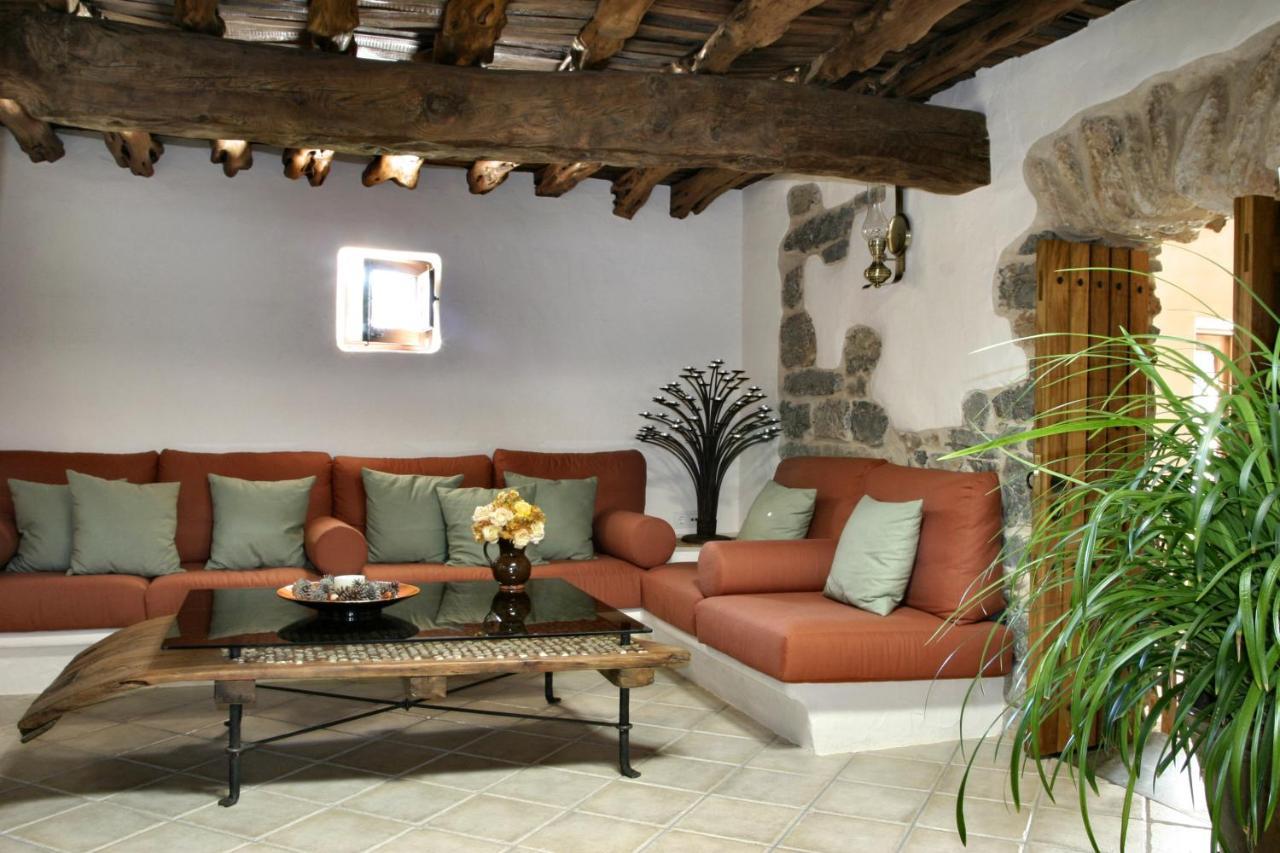 Hotel Agroturismo Can Gall Sant Joan De Labritja Exterior foto